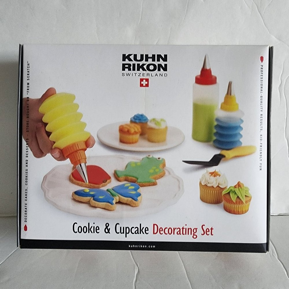 NWT Kuhn Rikon Cookie and Cupcake Decorating Set